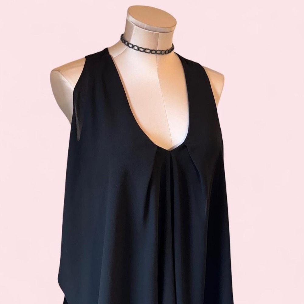 Clarins black sheer chiffon tank top 🖤